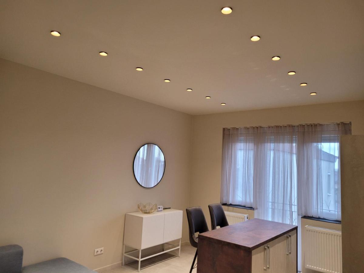 Lara II Apartman Debreţin Exterior foto
